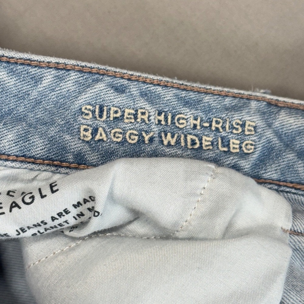American Eagle Super High-Rise Baggy Wide Leg Cargo Jeans Light Size 12 Regular - Picture 4 of 12